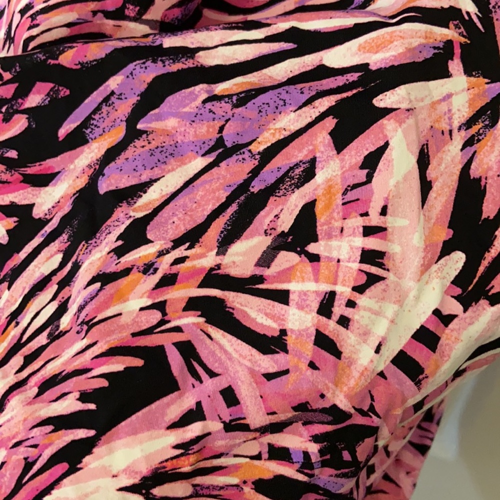 COPY - MAGIC SCULPT Swimsuit NWOT colorful swimsuit from simply be - Picture 6 of 7